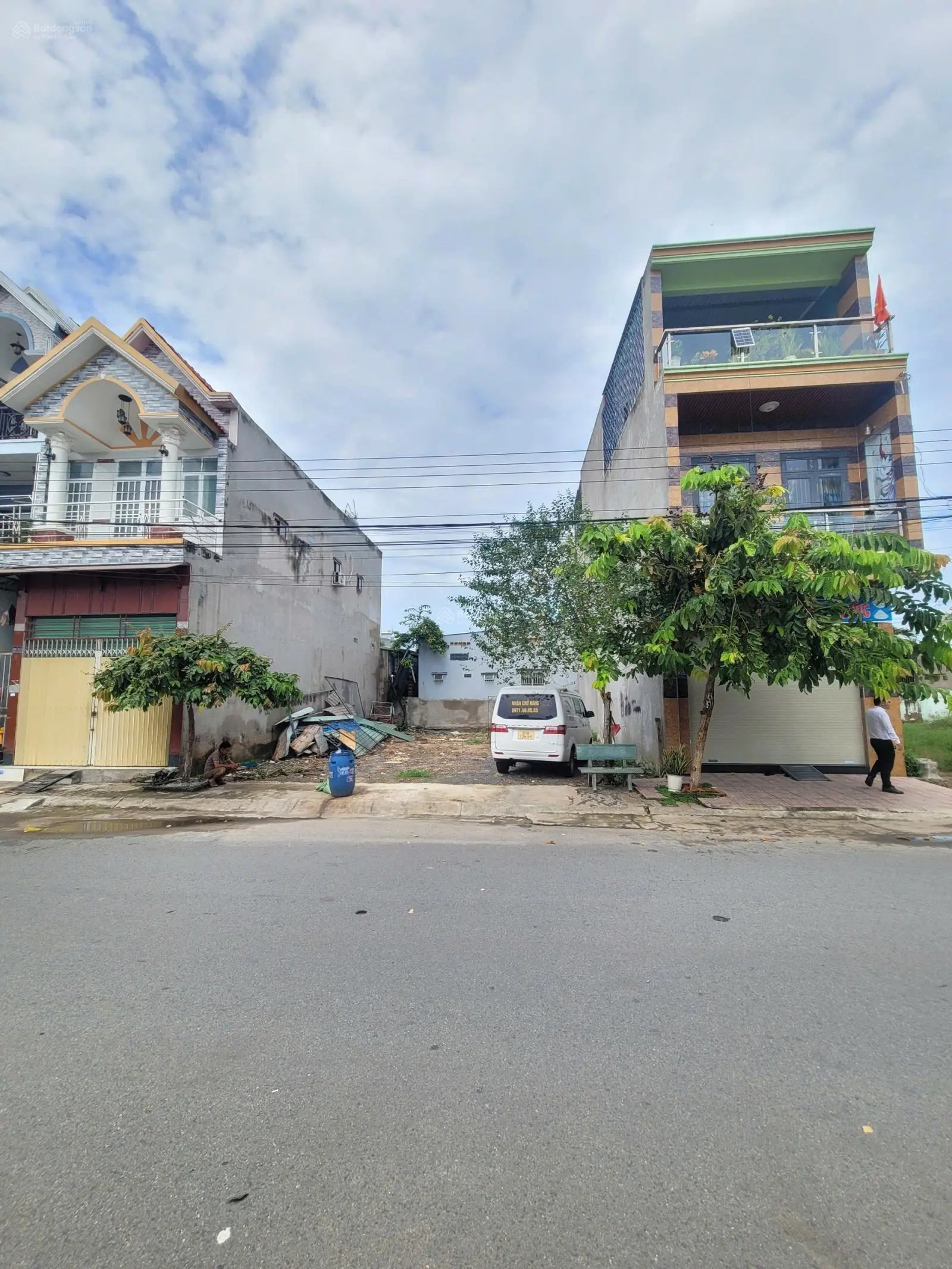 3 ty 450 Bán lô đất đường thông buôn bán P.Tân Đông Hiệp TP.Dĩ An