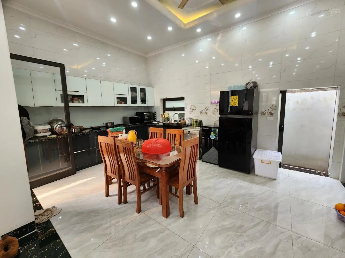 Biệt thự 2 tầng 180m tại Lệ chi Gia lâm giá 9 tỷ
