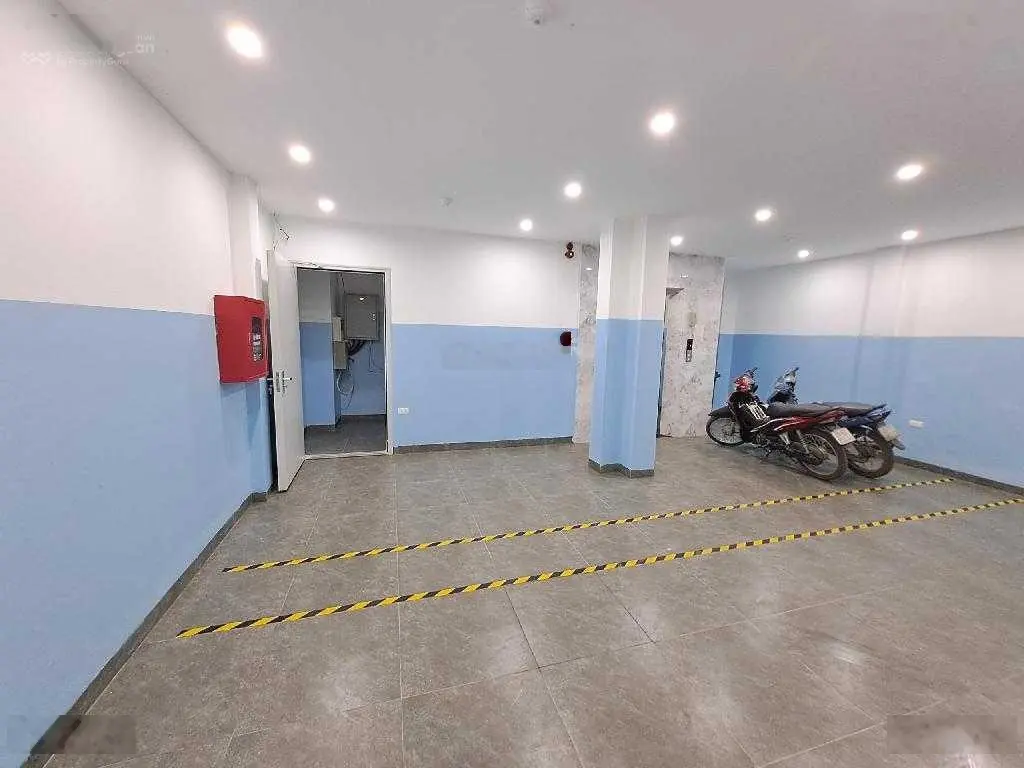 Bán CCMN 7T TM sát mặt phố Phú Đô 55m2, dòng tiền 60tr/th, có ban công, an toàn PCCC, 30m oto tránh