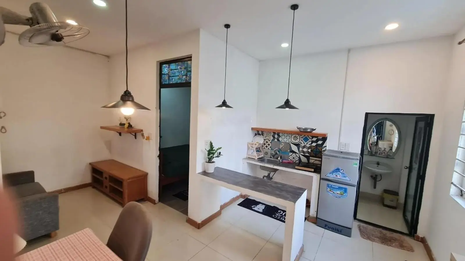 Bán CHDV 5 tầng mặt tiền Nguyễn Bá Huân, DT 12,5x17 giá 60 tỷ TL