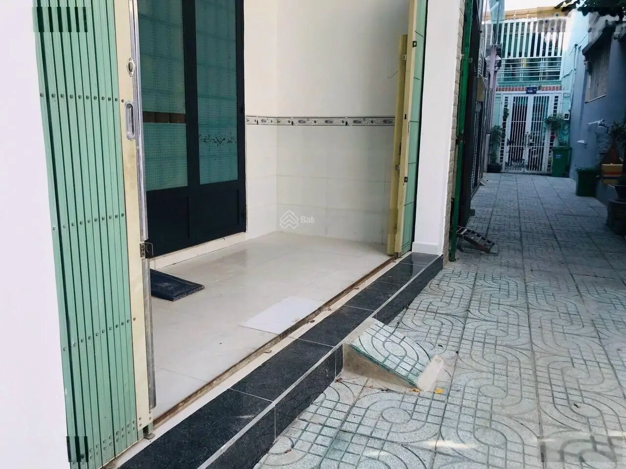 Bán nhà chính chủ 2 mặt tiền hẻm 321 Đỗ Xuân Hợp 4,2 x15m, giá 4,7 tỷ