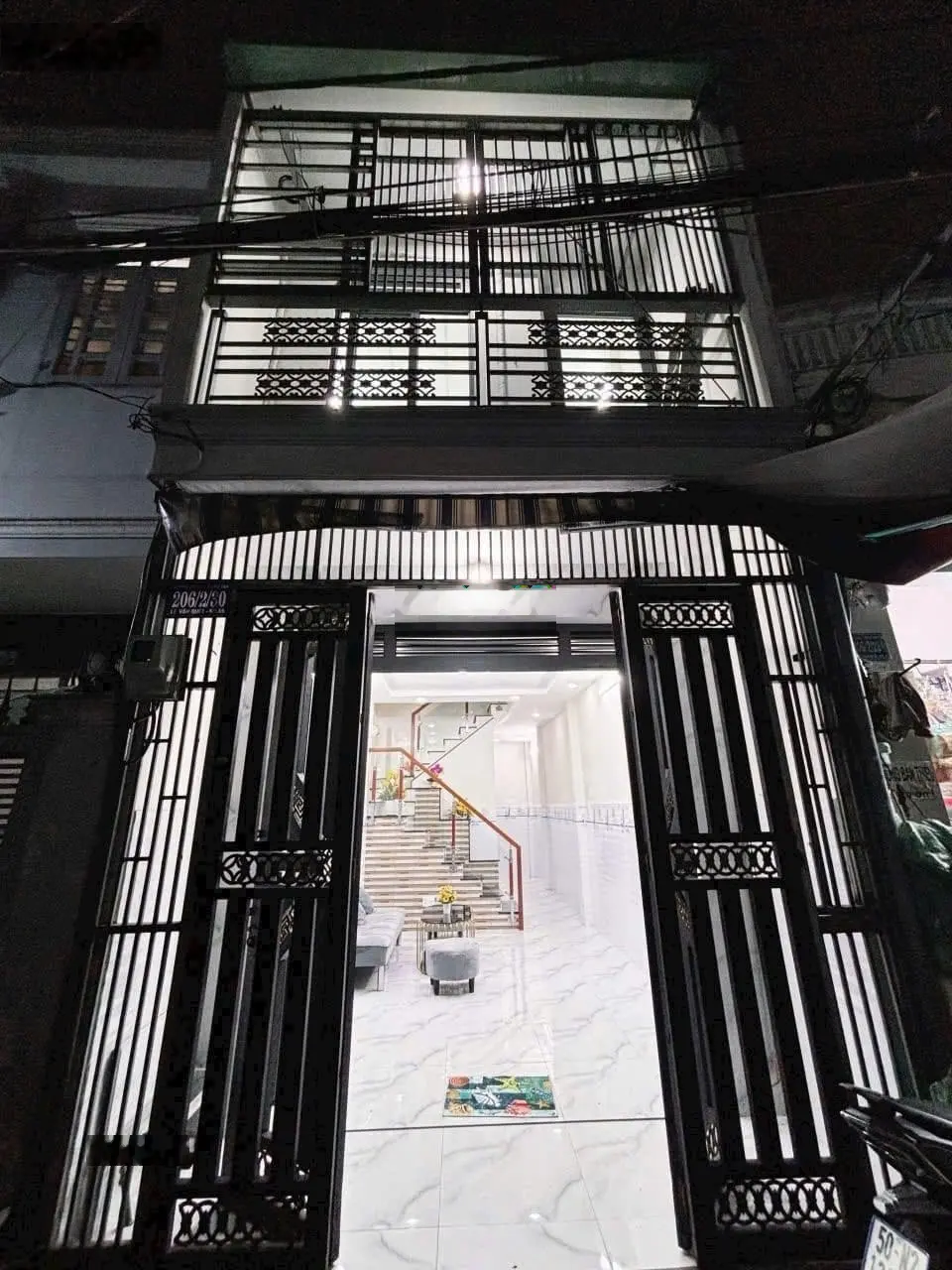 Nợ Bank ra liền căn nhà Phan xích long P7 Phú Nhuận giá 3tỷ3/48m2 sổ hoàn công, Lh: 0938 375 *** Khoa