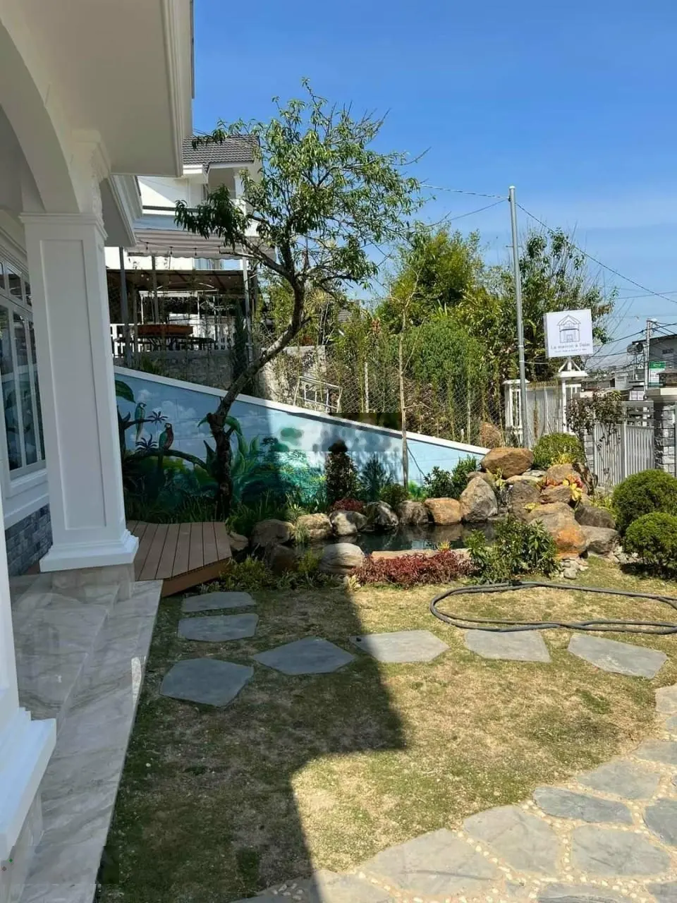 Bán biệt thự mới mặt tiền Trần Quang Khải, P. 08, TP Đà Lạt. DT: 306m2. Giá: 29,5 tỷ.LH: 0908 748 ***