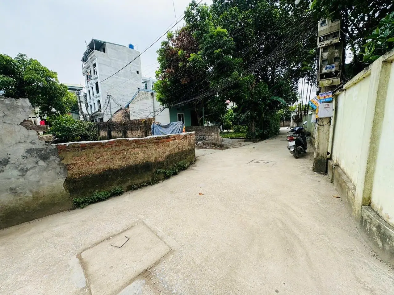 Chính chủ cần bán lô góc 60m2, đường thông xe tải, tại Phụng Châu, Chương Mỹ giá chỉ 52 triệu!!!