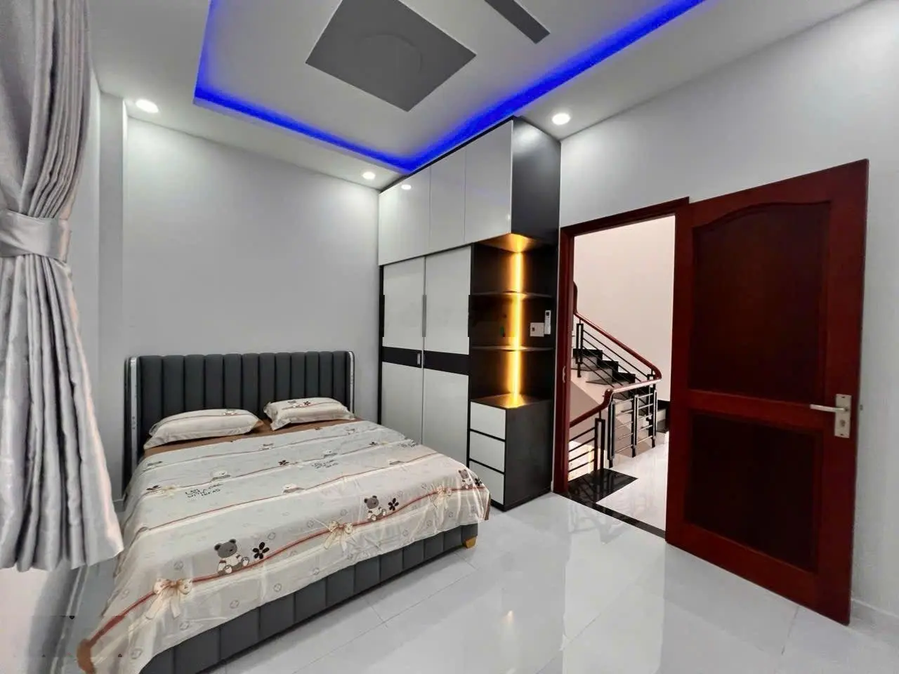 Nhà sổ hồng riêng Thạnh Lộc 12, 4,55 tỷ, 52m2, 3PN, 3WC, cực chất bao đẹp,ngã tư Ga, chợ Cầu Đồng