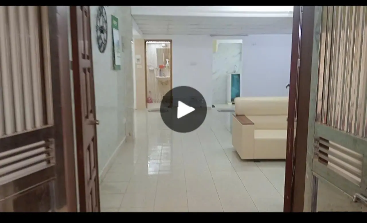 Chính chủ bán căn hộ tập thể tầng 1 tại phố Quỳnh Mai 68m2, giá 3,3tỷ