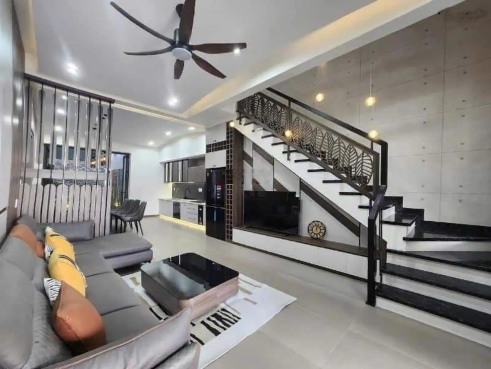 Cần bán gấp nhà Bình Chánh gần chợ Vĩnh Lộc A, giá 1.5 tỉ/60m2, đang cho thuê 6tr/th, SHR