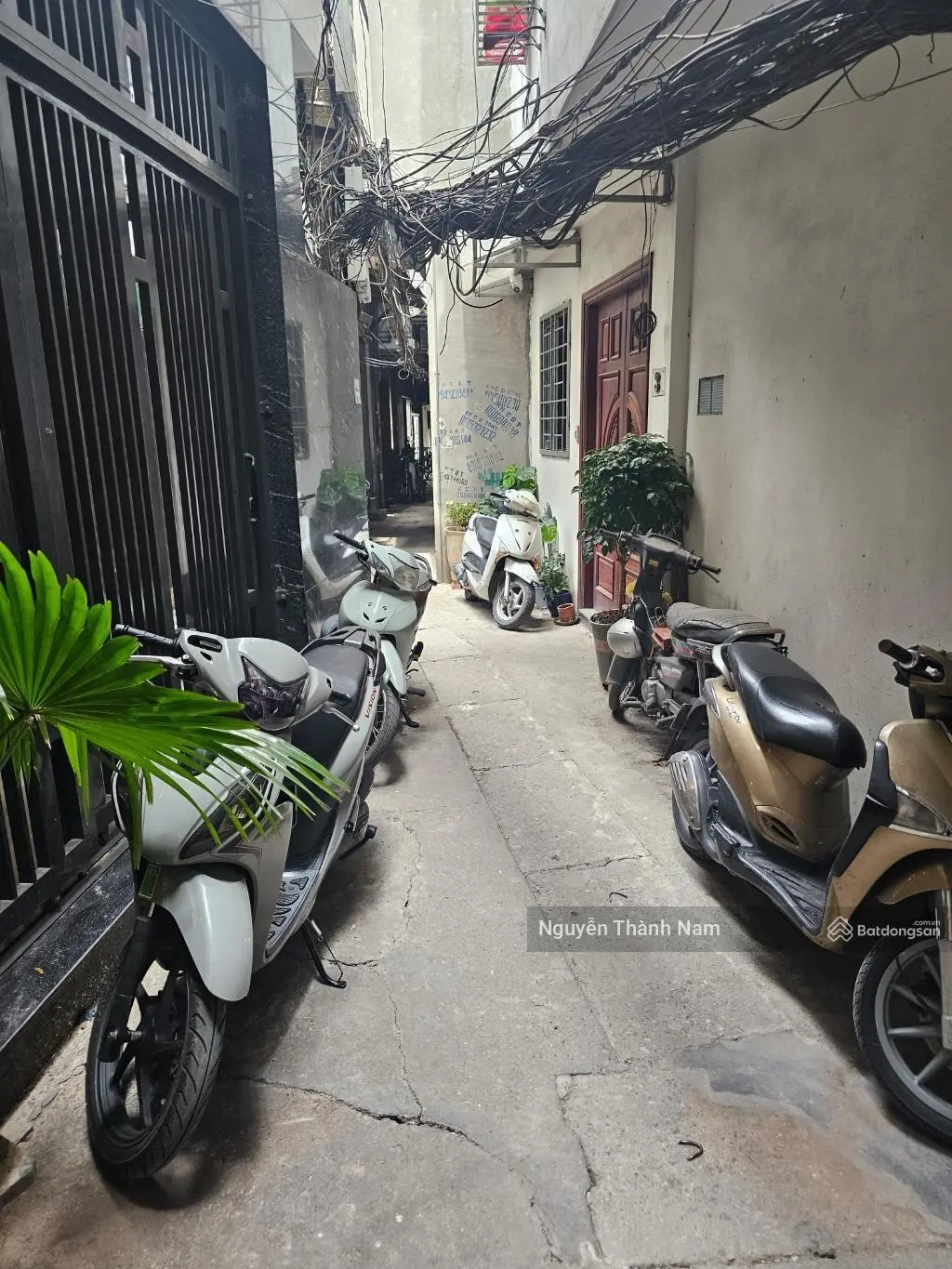 Bán nhà Văn Cao - Hoàng Hoa Thám - Ba Đình. 7.4 tỉ, 5 tầng, ngõ 3 gác, ô tô gần tương lai mặt phố