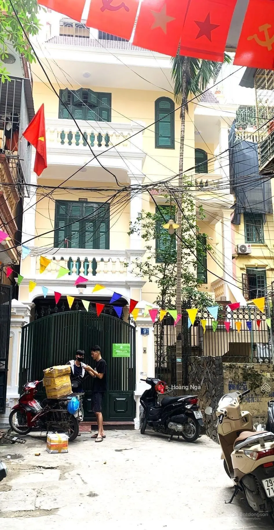 Biệt thự Hoàng Cầu, 88.8m2 x 5 tầng, MT 6.1m, 15.3tỷ. 20m ra phố, 60m ra hồ. LH: 0948 358 ***