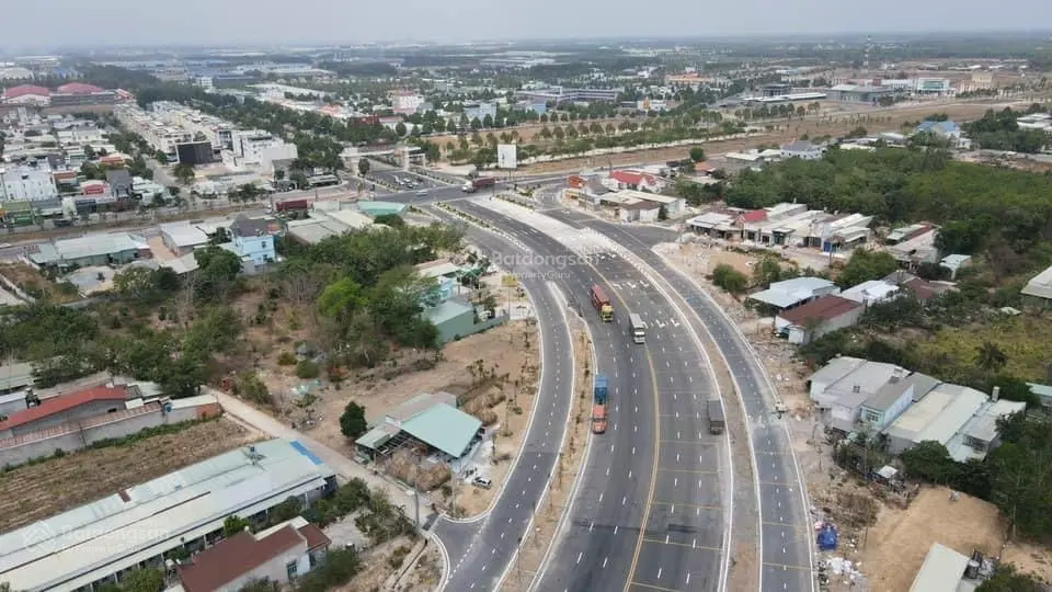 TTHC Bàu Bàng sau VP 1 cửa e có 1 căp y hình - Thanh toán 278tr/ký công chứng liền