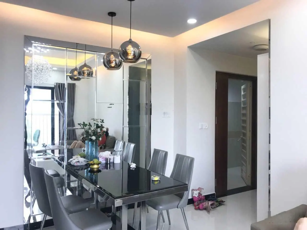 Bán 75m2 2PN2WC FULL NT 2ty410 hổ trợ vay 70% tại ĐỨC KHẢI Quận 7 alo em xem nhà 0869 902 ***