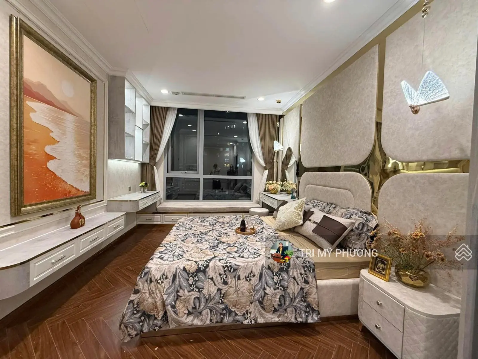 Đã có sổ hồng - vinhomes central park - chính chủ bán nhanh căn 3pn + rộng 135m2 + full nội thất