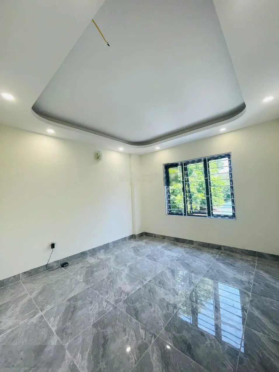 Nhà 3 mặt thoáng ngõ cực kì rộng, xây 4 tầng, ngay gần trường cấp 1 c2-Giá rẻ vô địch chỉ 2.7x tỉ