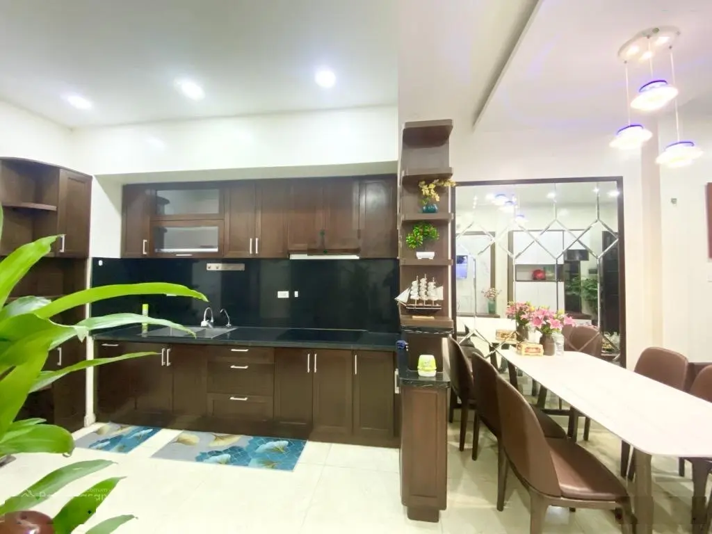 Nhà cán bộ Nguyễn Viết Xuân Trường Chinh 40m, 5 tầng 3 ngủ, nhỉnh 9 tỷ