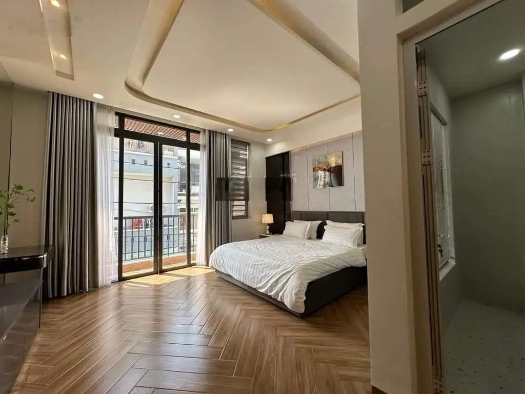 Bán nhà ngộp Trương Quyền-P6-Q3 đang cho thuê 29tr/th. DT 63,9m2 giá 4tỷ180, nằm sát CV Lê Văn Tám