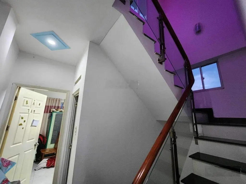 Bán nhà đường Tân Mỹ 43m2 - kết cấu 3 lầu đúc + sân thượng chỉ 4 tỉ 3 thương lượng