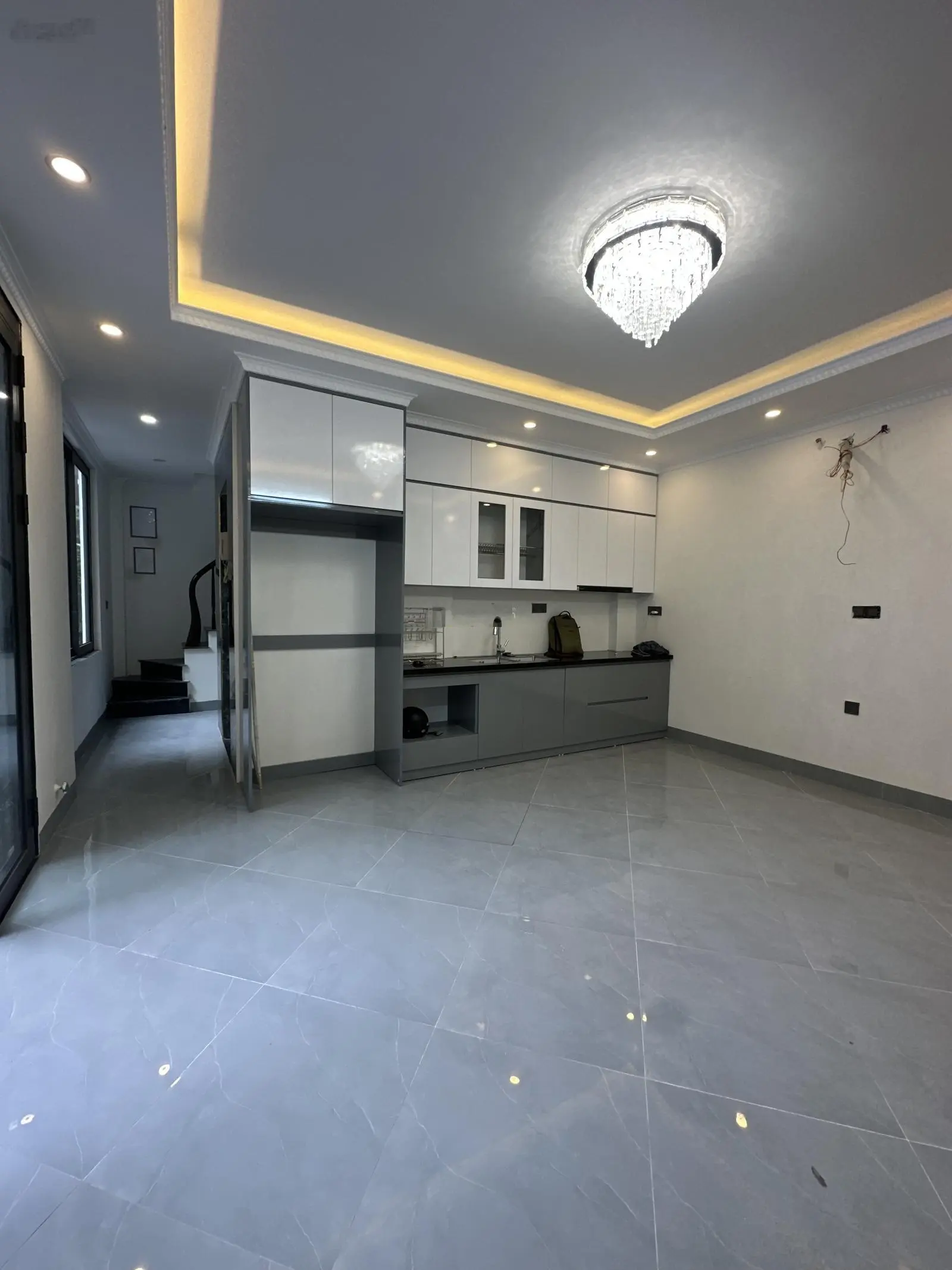 Thái hà mặt tiền bề thế_7.9m_6 tầng thang máy êm ru_ô tô tránh 10m dt:40m_13.2 tỷ sổ đỏ pháp lý r