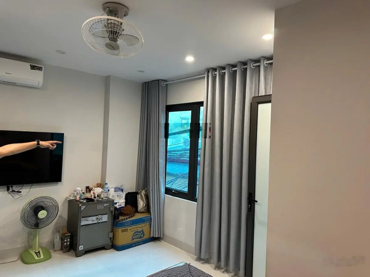 Bán nhà mặt ngõ Trần Quý Cáp, Đống Đa. Lô góc, ôtô, ngõ thông rộng, mt 5m kinh doanh. 4tầng, 3ngủ