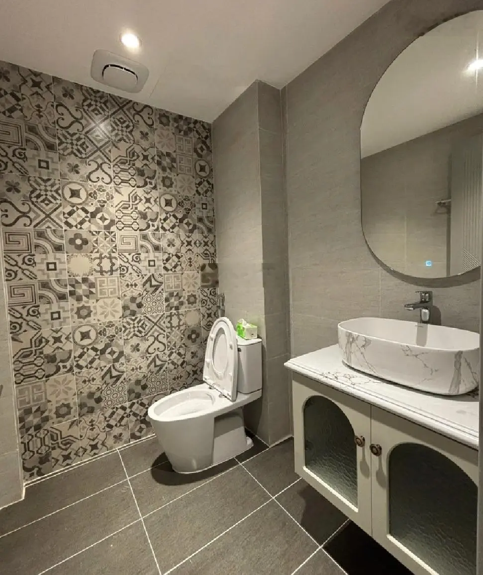 Bán nhà đẹp - phố Minh Khai - 43m2 - 5 tầng - đất nở hậu - tô vào nhà - ở ngay - kinh doanh đỉnh