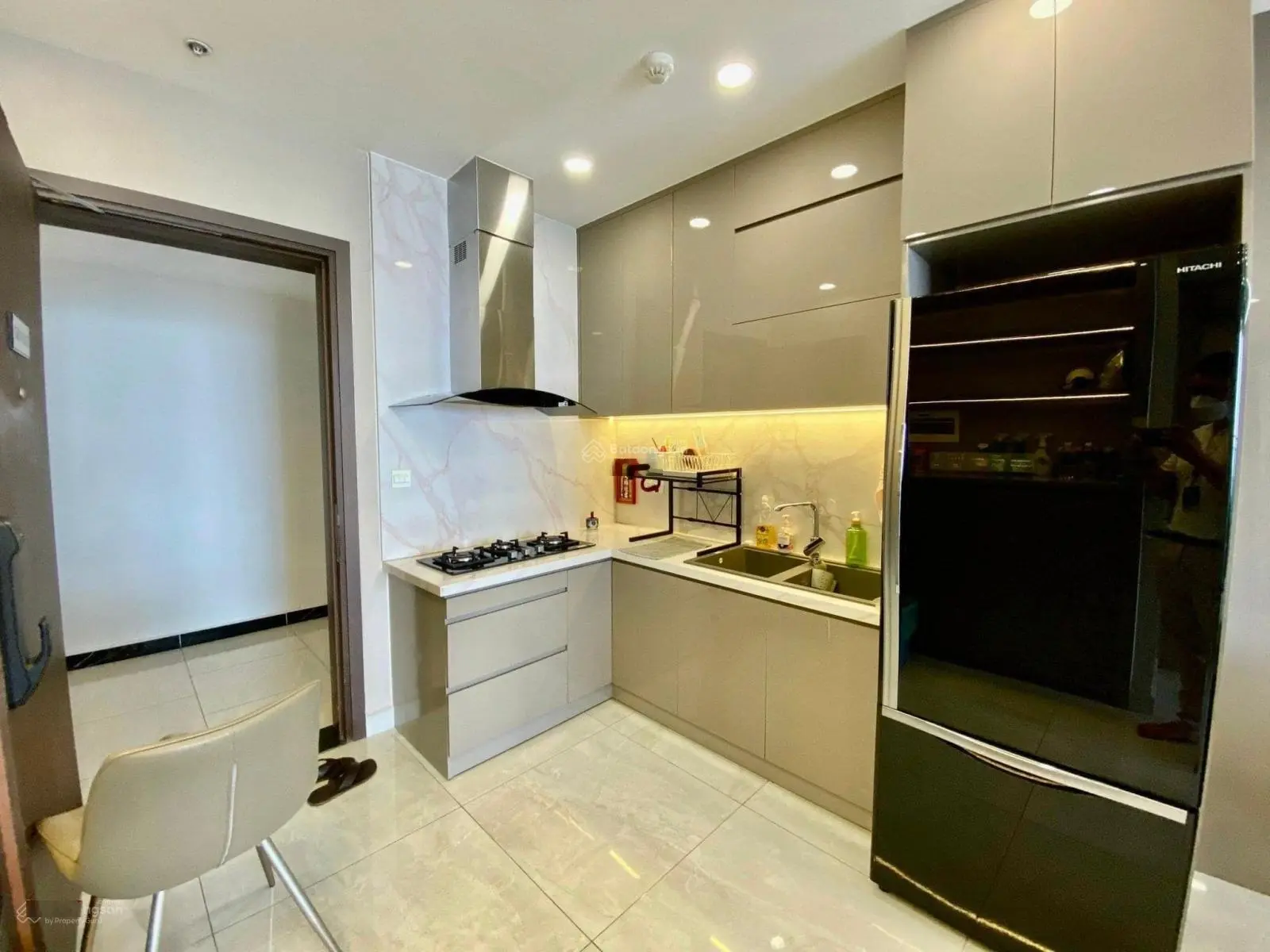 Chính chủ cần bán chung cư Summer, DT 50 m2, 2PN, 2WC, Giá 2,150 tỉ, liên hệ 0931 177 *** Yến