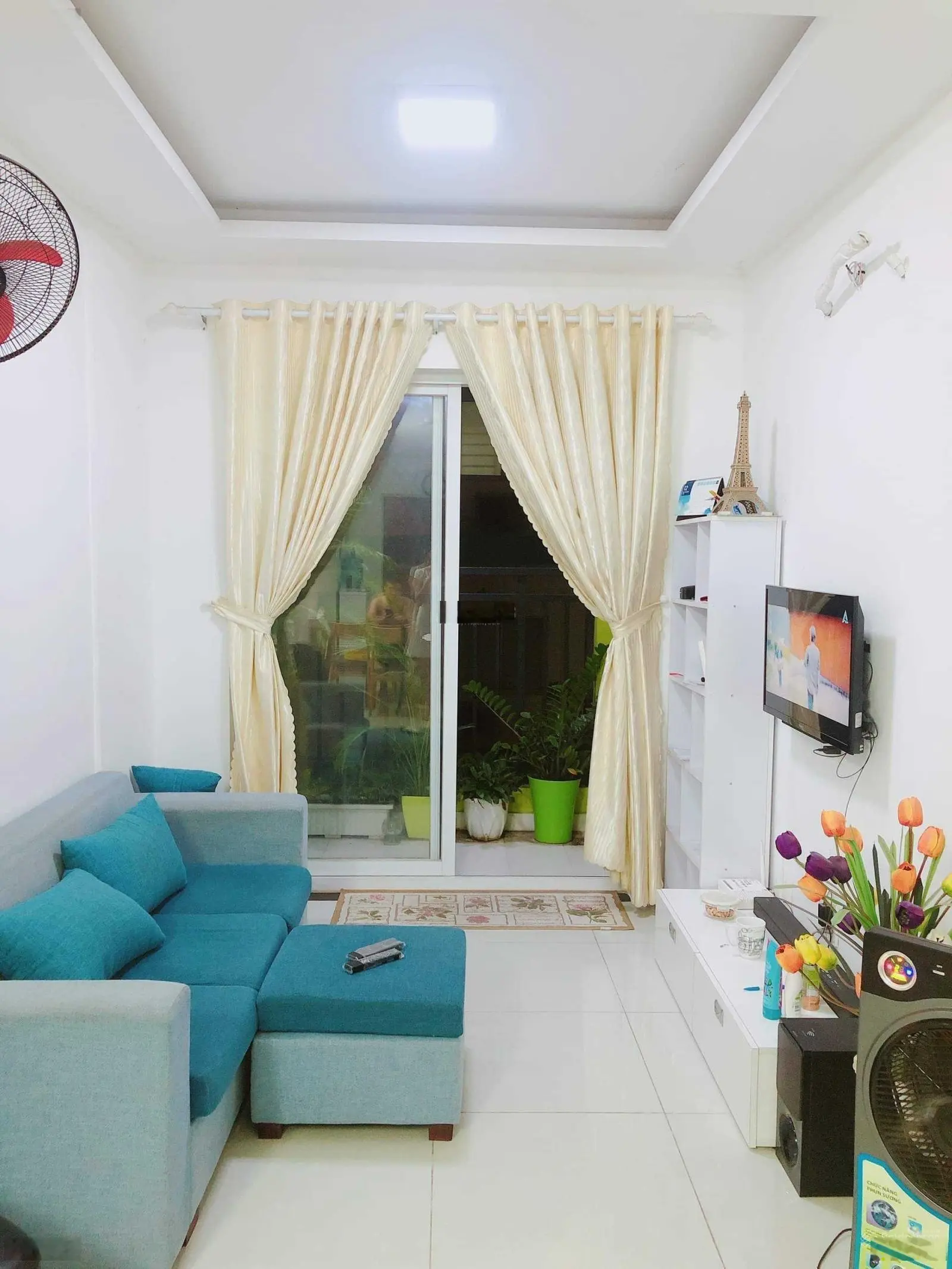 Bán gấp CHCC Hưng Ngân, Q12, DT 80m2, 3PN, 2WC, giá 2 tỷ (sổ hồng chính chủ) LH: 0903 318 *** Minh