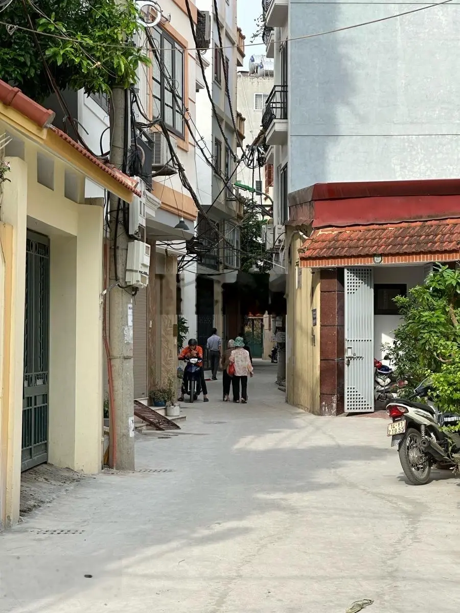 Bán nhà Đức Diễn ôtô vào nhà, lô góc 35m2, 5 tầng giá từ 5 tỷ, LH 0979 376 *** Mr Duy
