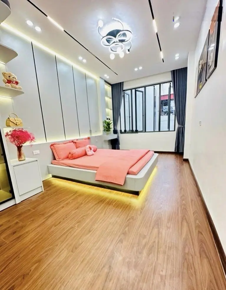 Bán Nhà đẹp Ngay đường Văn Tiến Dũng , 5 tầng 6 phòng , ôtô ngay gần , 5,X Tỷ 0985 387 ***