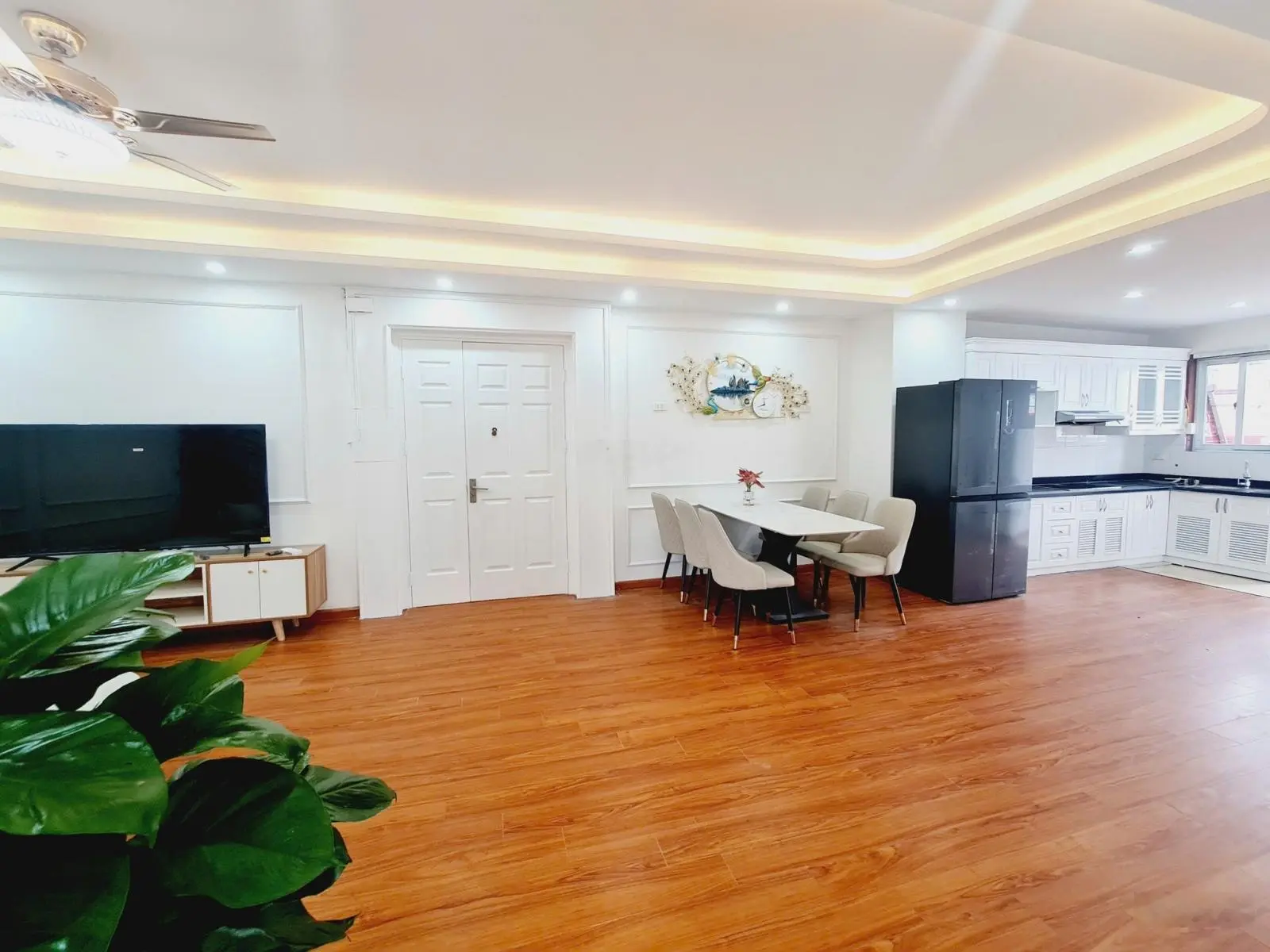 Nhanh thì còn, căn hộ 102m2 3pn - 2vS CT2 KĐT Xa La đẹp như ảnh chỉ 3,85 tỷ. Lh: 0845 994 ***