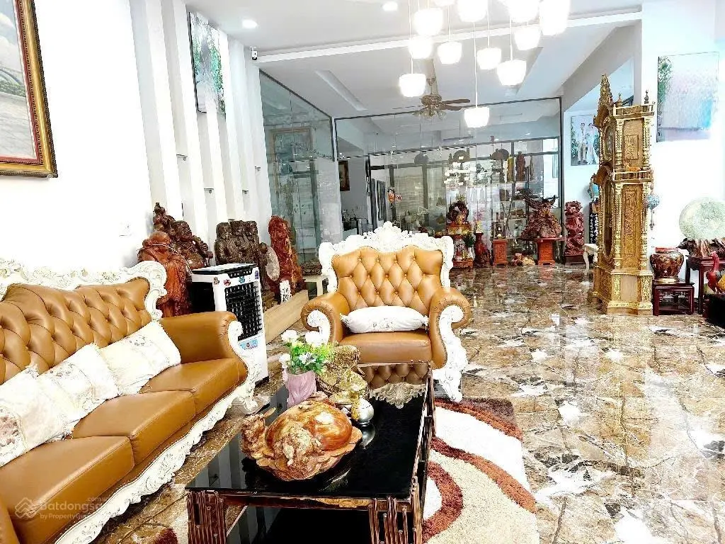 Biệt thự hoành tráng- thảo điền q2-khu phố tây- dt 380m2- 100 tỷ-vị trí an ninh cực tốt- khu riêng