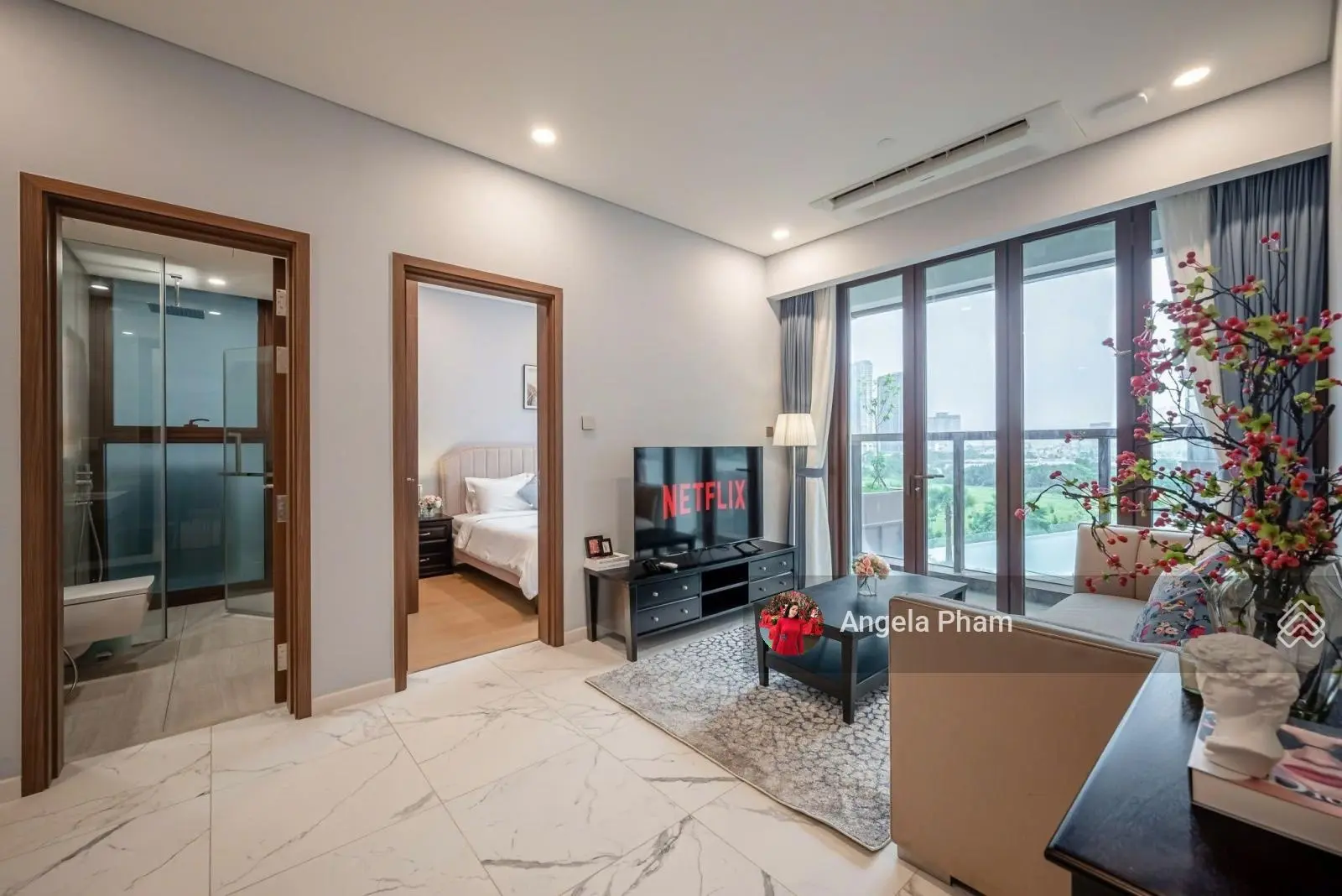 Bán 2 phòng ngủ Galleria - Metropole view đẹp giá tốt 13,5 tỷ