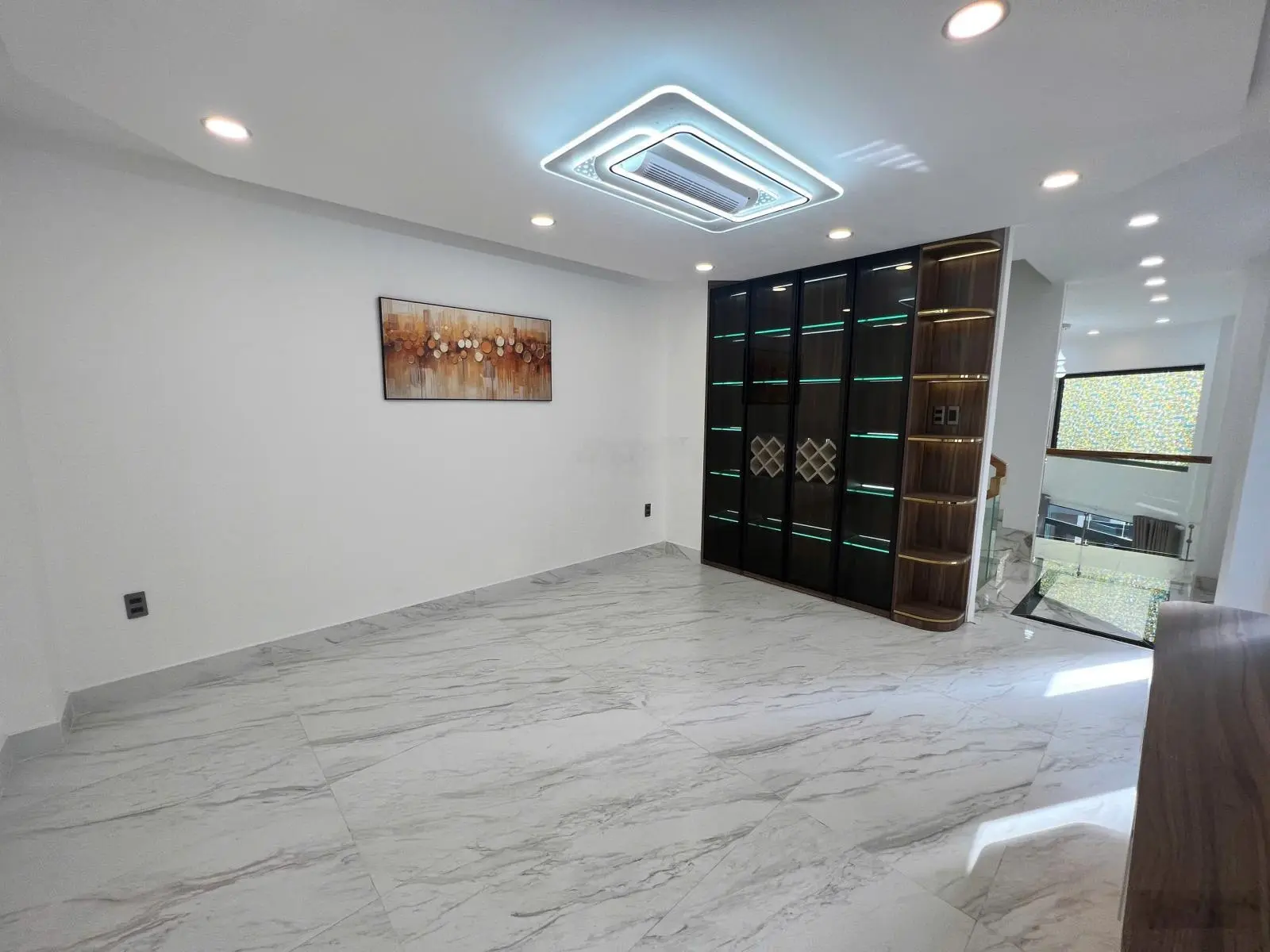 Cực phẩm nhà 6 tầng HXH (căn góc) Hồng Lạc, P10, TB, HCM, 4.3 x 13.6m - CN 47.8m2, giá 9.6 tỷ TL