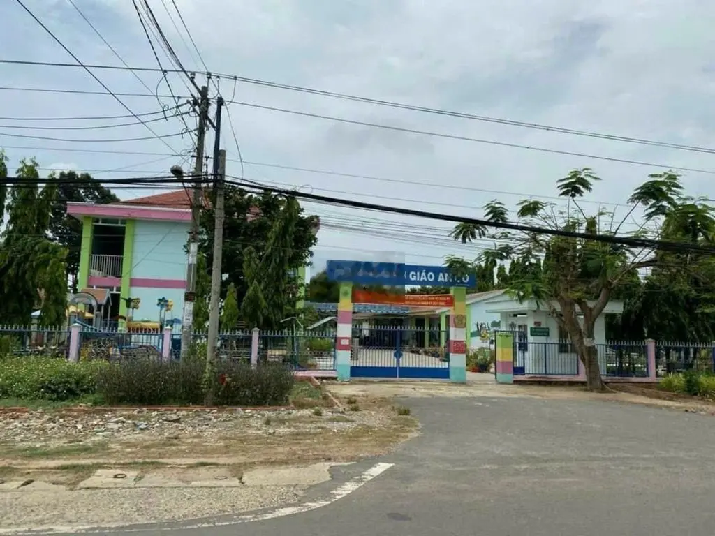 Tôi chính chủ cần bán nhanh lô đất ở ngay trung tâm Tây Ninh SHR 200tr
