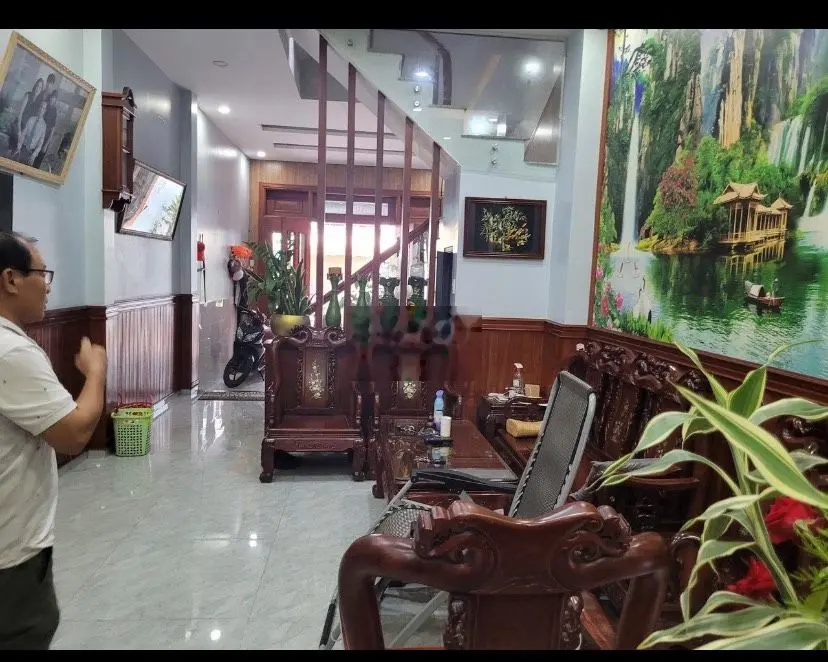 MTNB đườngnhựa 10m Lê Trọng Tấn, DT 4mx20m, đúc 3.5 tấm, nhà mới đẹp