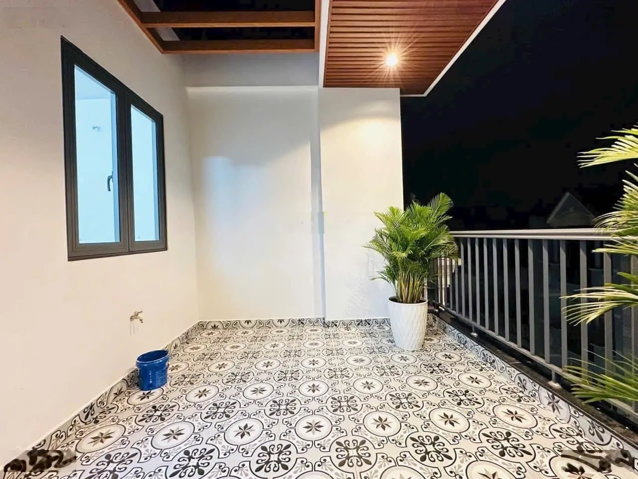 Cần tiền bán gấp nhà hẻm xe hơi Hoa Lan, Phường 7, Phú Nhuận. Giá chỉ 4,4 tỷ. 0906 806 *** Thuý Ngân
