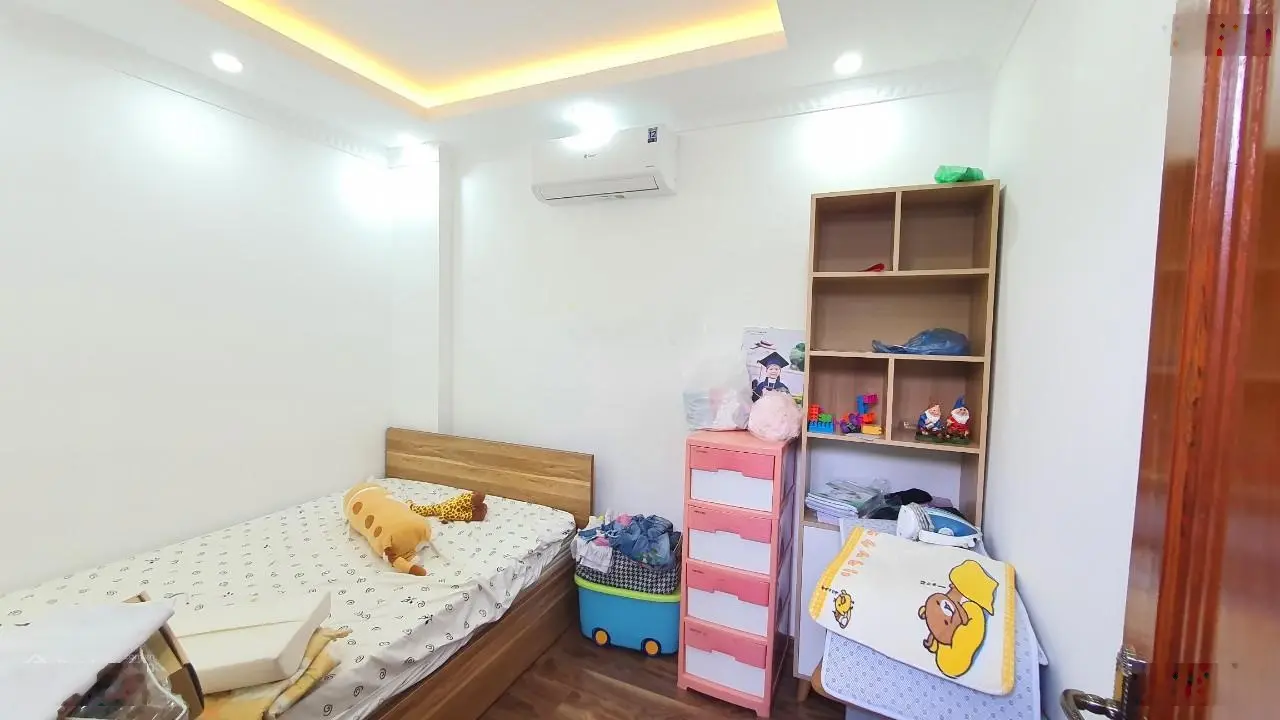 Cơ hội đầu tư - hiếm - đẹp chỉ với 13 tỷ có ngay căn nhà phân lô ô tô tránh - thang máy