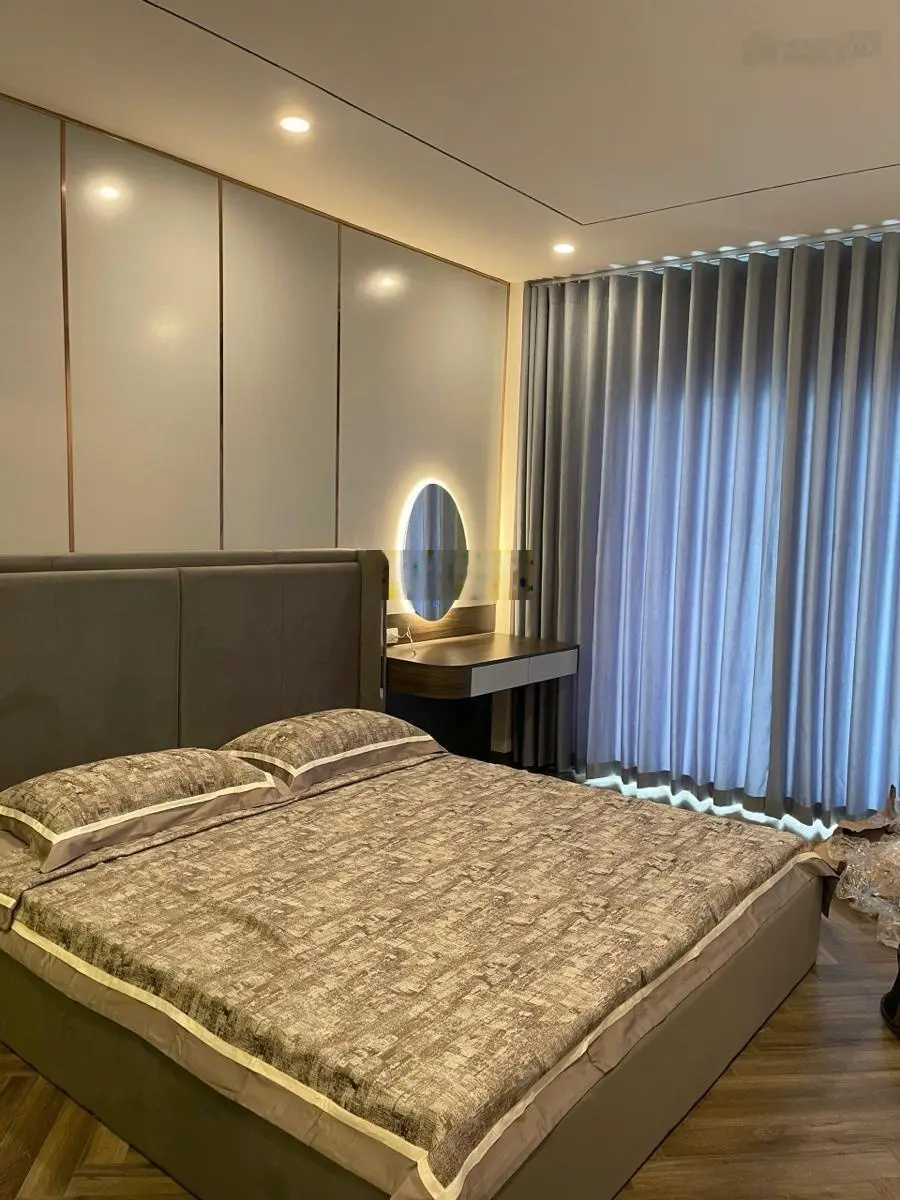Bán nhà phân lô Huỳnh Thúc Kháng, ngõ thông 2 ô tô tránh, gara, vỉa hè, KD, 65m2.8T, thang máy.