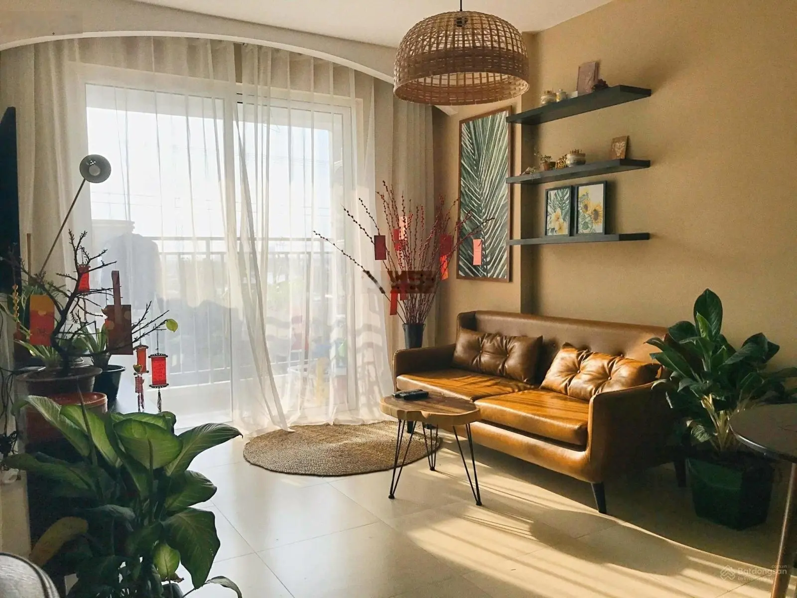 Cần bán chung cư Melody, DT 75m2, 2PN, 2WC, giá 2.8 tỉ. Lh em Ngọc 0931 177 ***