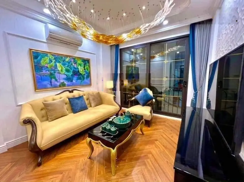 Bán nhà cực đẹp ở Ngũ Hiệp khu phân lô ô tô 7 chỗ vào nhà