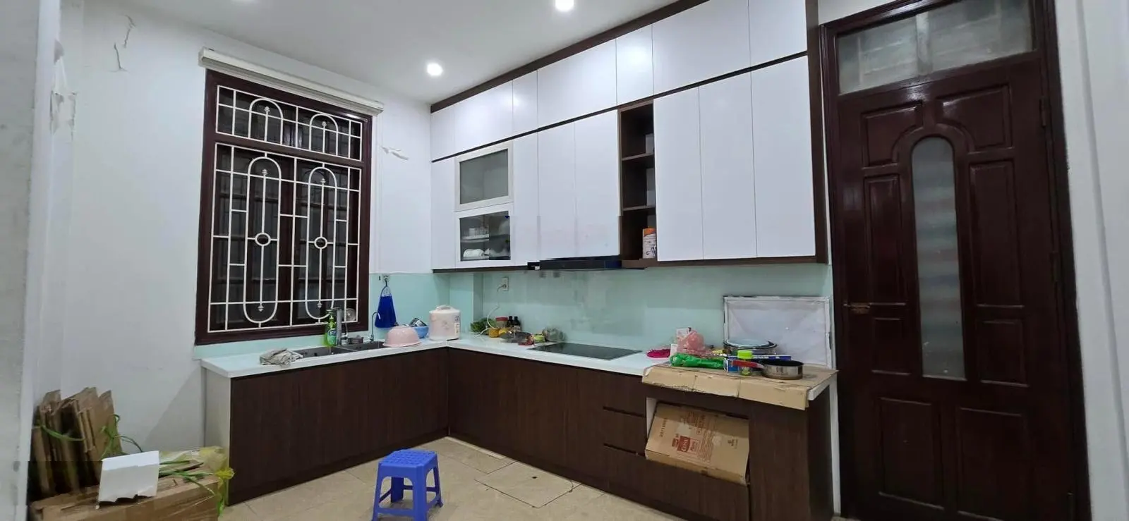 Tân mai-nguyễn chính.nhà đẹp-ôtô tránh+ở+kinh doanh-ôtô đỗ cửa.lô góc,dt 50m+5tầng+mt 5m-14tỷ có tl