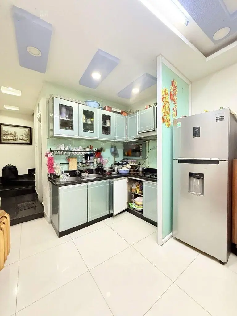 5 tỷ 39, bành văn trân, giáp q10, chợ nghĩa phát , hẻm trước nhà 4m - nhà 5 tầng - 32m2