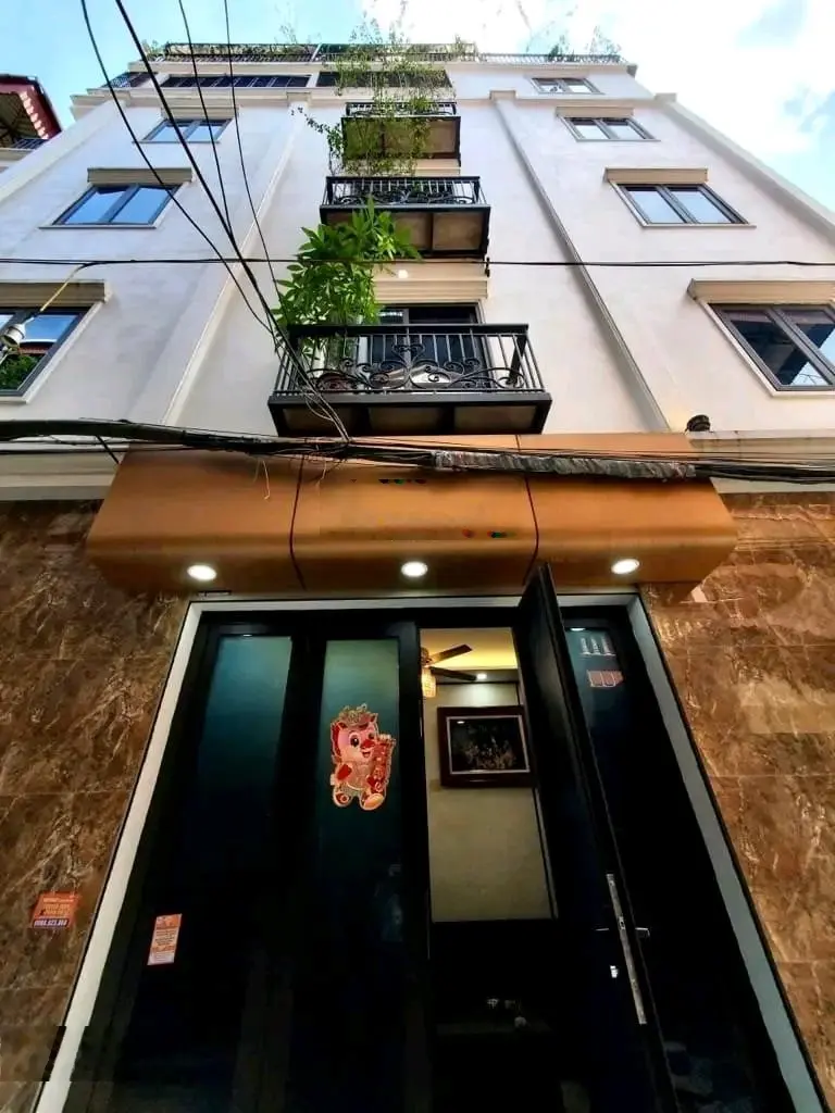 Bán nhà Cổ Linh Tư Đình DT 38m2 giá chào 6,5tỷ vị trí đắc địa, giao thông thuận tiện tứ phía