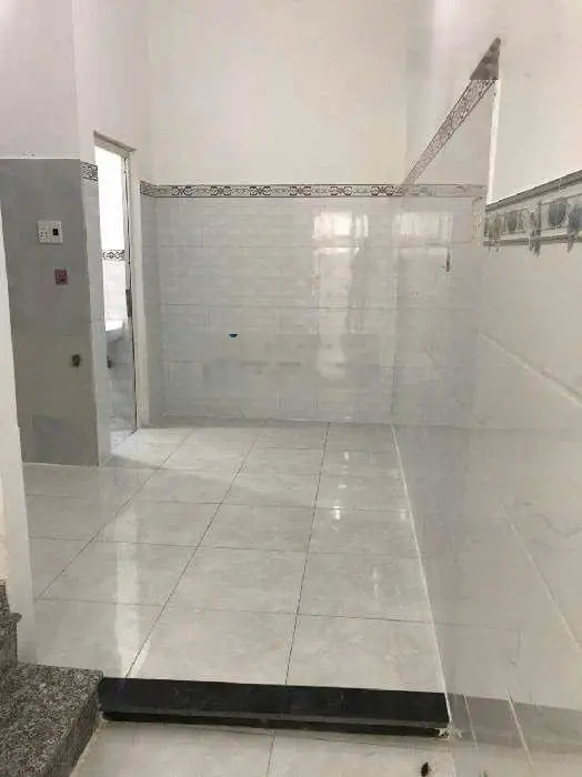 Giảm mạnh còn 5,1 tỷ 106,9m2 - ngang 7,27m 2 tầng - ngay chợ Hiệp Bình Phước QL13 - ôtô vô ra