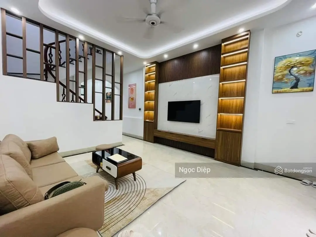 Bán nhà ngõ 52 đường Mỹ Đình. Nhà mới DT 35m2 full nội thất 0945 453 ***