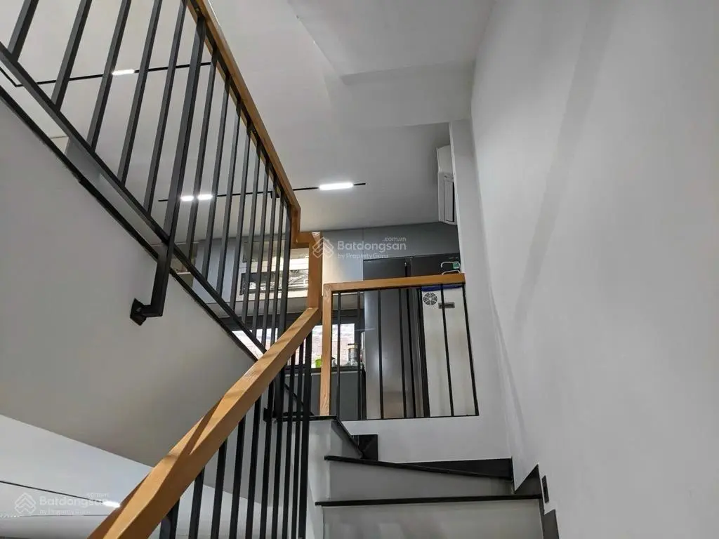 Nhà mới ở ngay sân xe hơi rộng full nội thất 1 tỷ đường Bưng Ông Thoàn, Phú Hữu, Thủ Đức