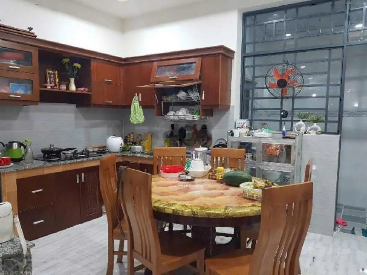 Bán nhà riêng tại Thạnh Xuân, 5,5 tỷ, 72m2, 3PN, 4WC, pháp lý đầy đủ, giá tốt