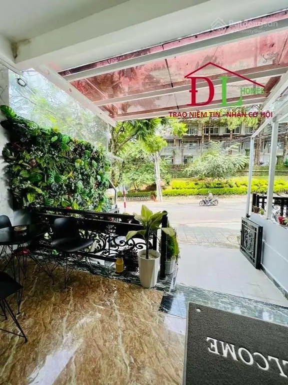 Bán khách sạn hai mặt tiền Bùi Thị Xuân phường 2 Đà Lạt gần ngay Hồ Xuân Hương