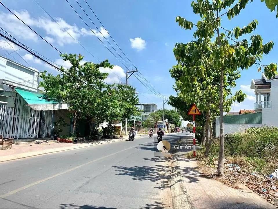 Ra nhanh lô đất 120m2/650tr SHR tại MTĐ Phạm Ngọc Thảo, Mỹ Thạnh An, Bến Tre gần chợ Phường 7