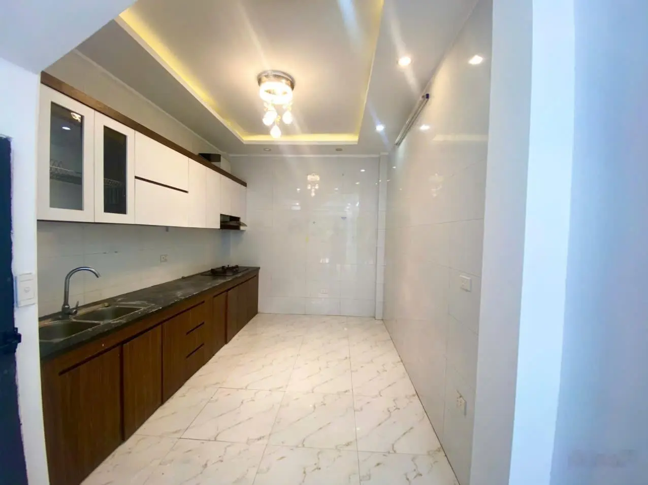 Dưới 3 tỷ có nhà đẹp gần cầu Mai Lĩnh sát đại học TDTT không mua là mất