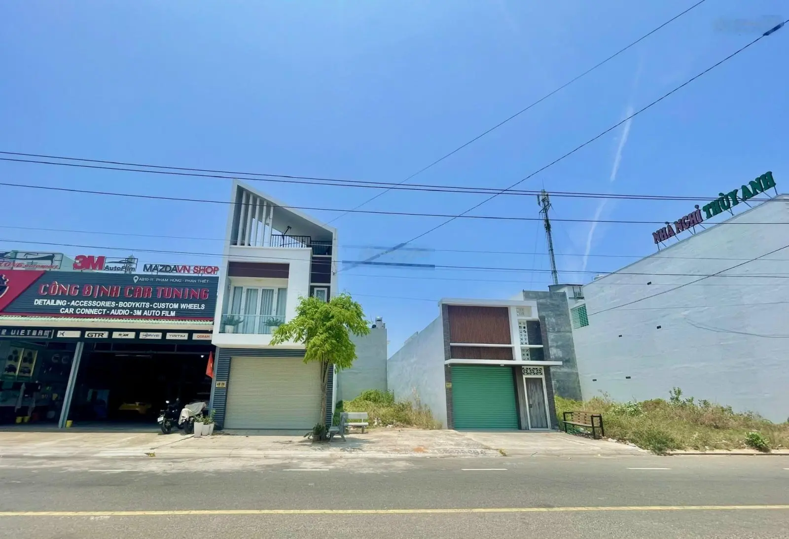Thổ Cư Phạm Hùng Mặt Tiền Gần Nhà Hàng Wow