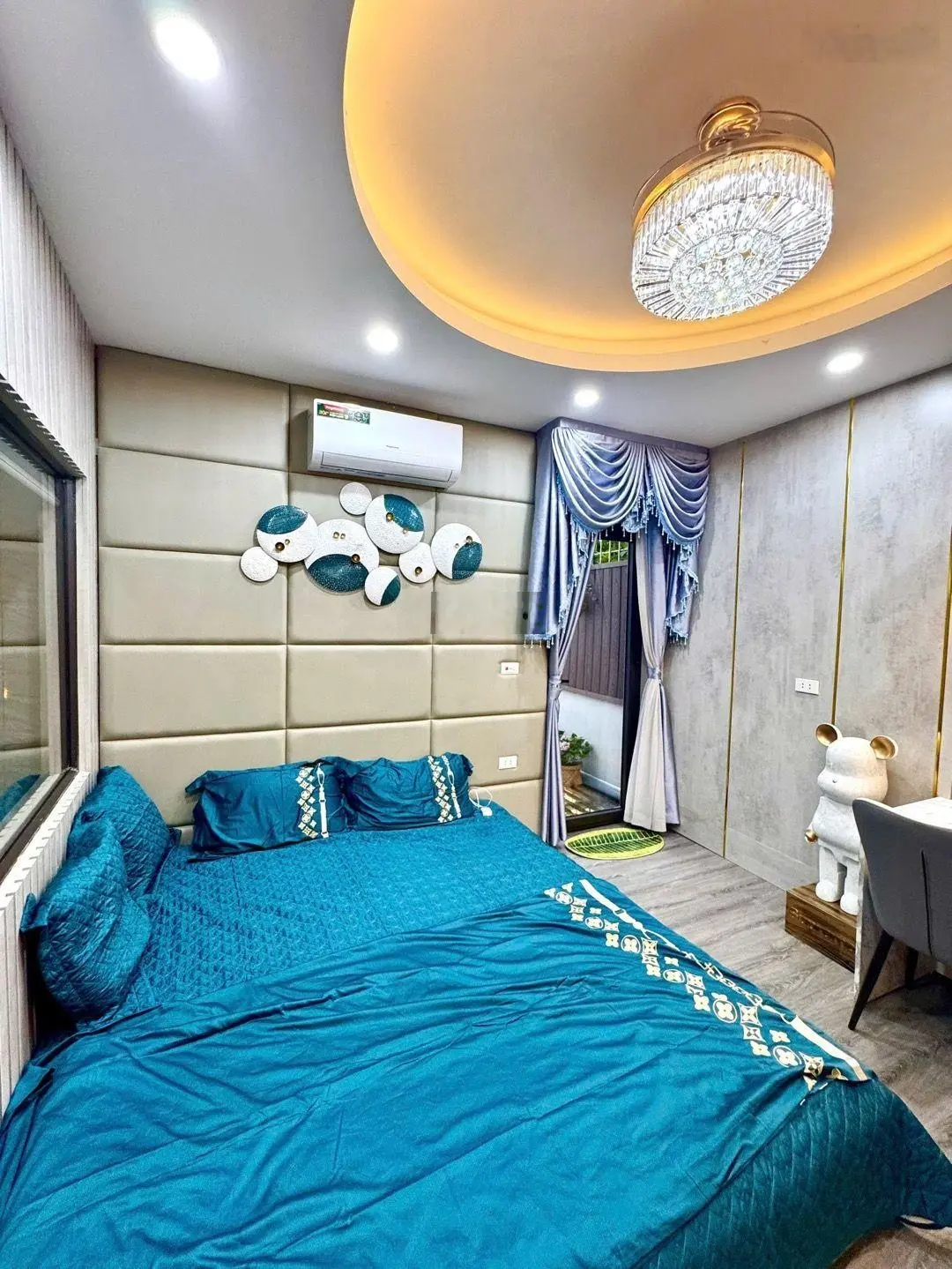 Bán nhà thang máy Kim Liên Đống Đa, 4 tầng x 33m2, trung tâm Đống Đa, mặt tiền 3,7m giá nhỉnh 8 tỷ